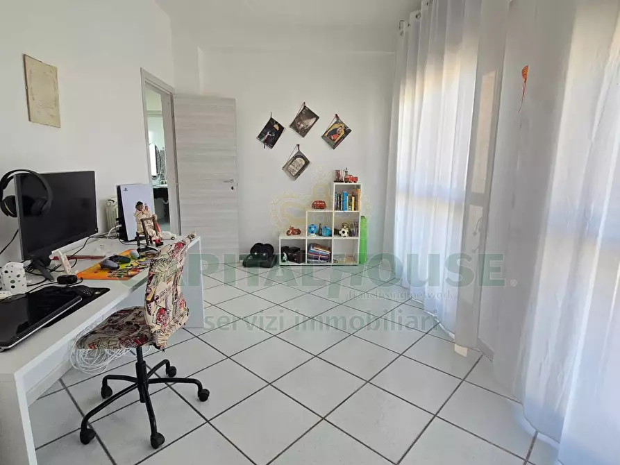 Immagine 27 di Appartamento in vendita  in Via Leonardo Da Vinci a Capodrise