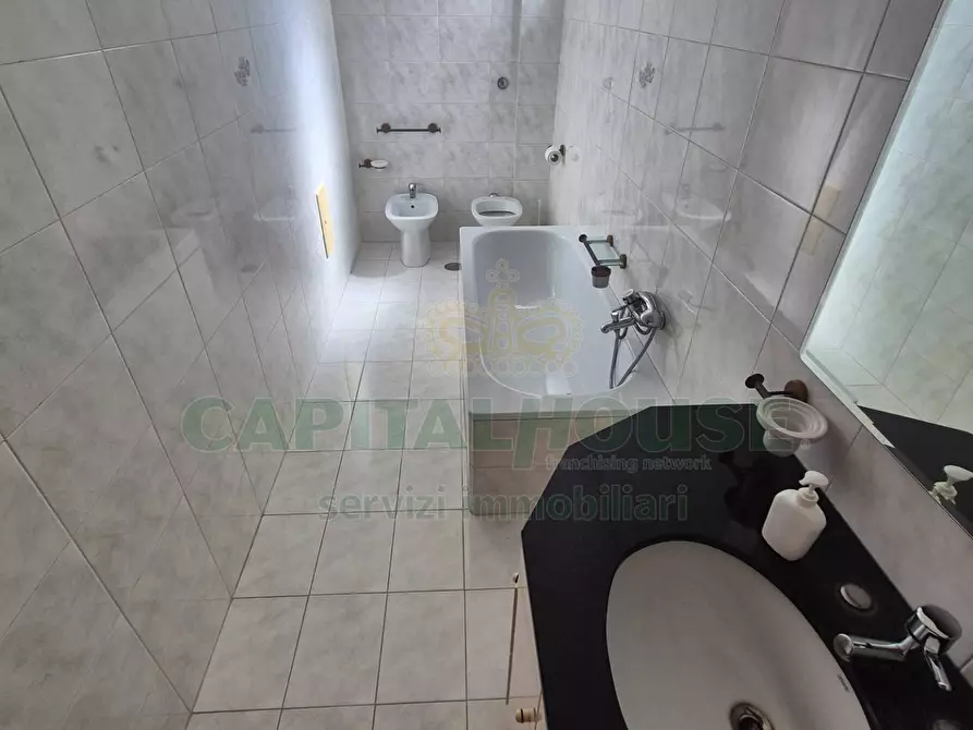 Immagine 34 di Appartamento in vendita  a Capodrise