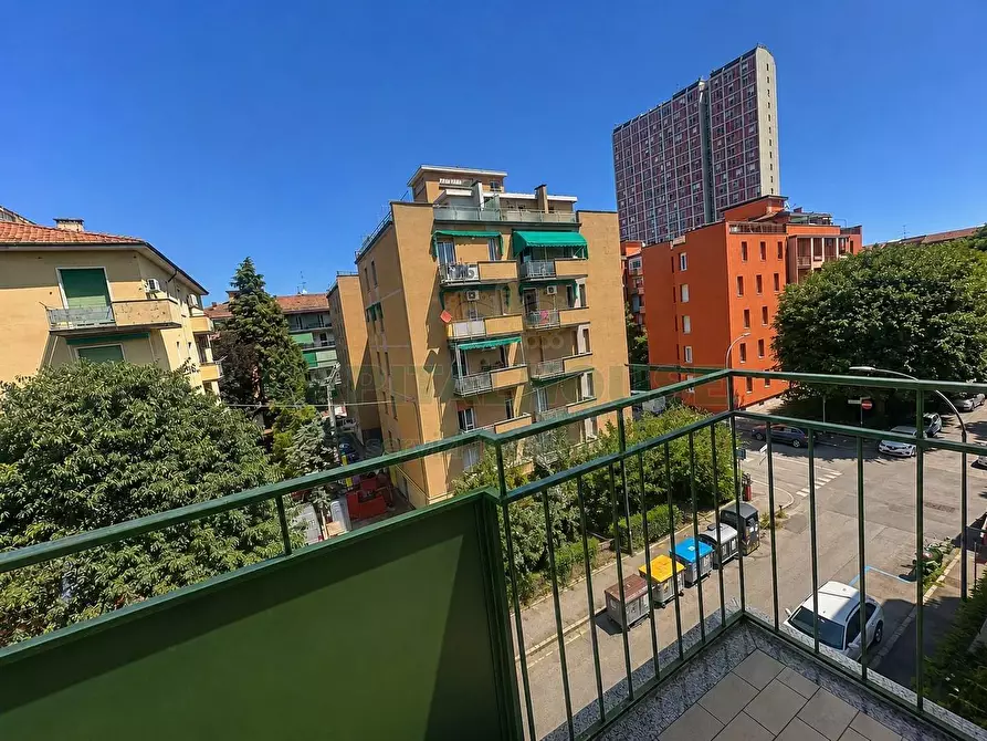 Immagine 11 di Appartamento in affitto  in Via Luca Della Robbia a Bologna
