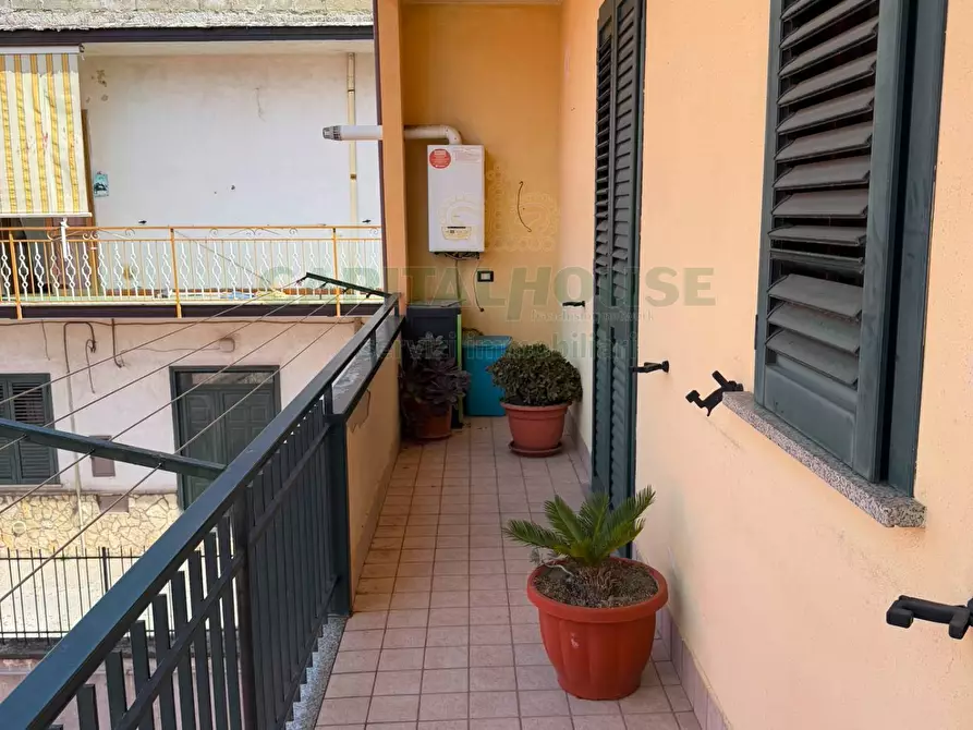 Immagine 11 di Appartamento in vendita  in avella a Avella