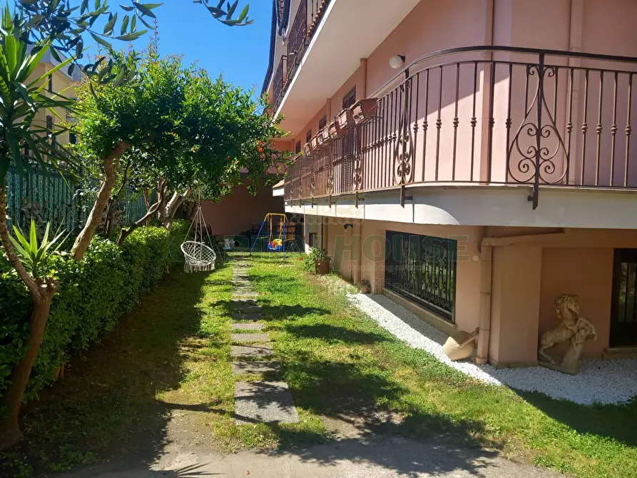 Immagine 5 di Villa in vendita  in sperone a Aiello Del Sabato