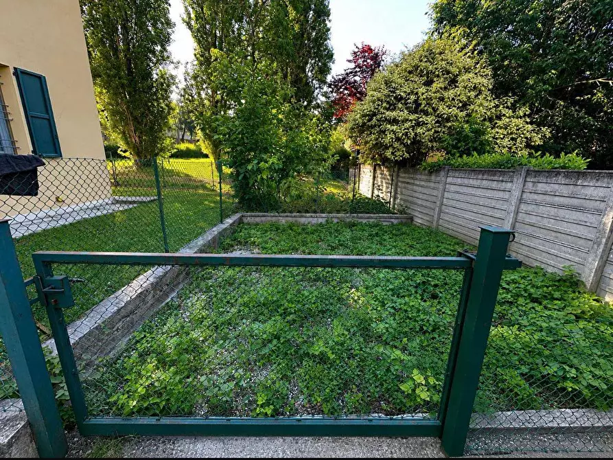 Immagine 14 di Appartamento in vendita  in via idice a Ozzano Dell'emilia
