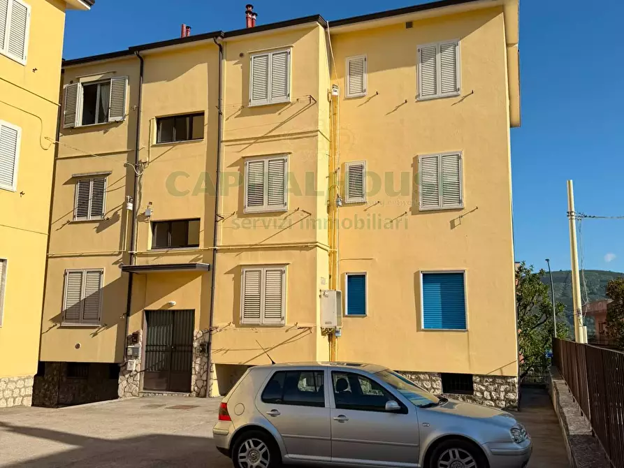 Immagine 2 di Appartamento in vendita  in avella a Avella