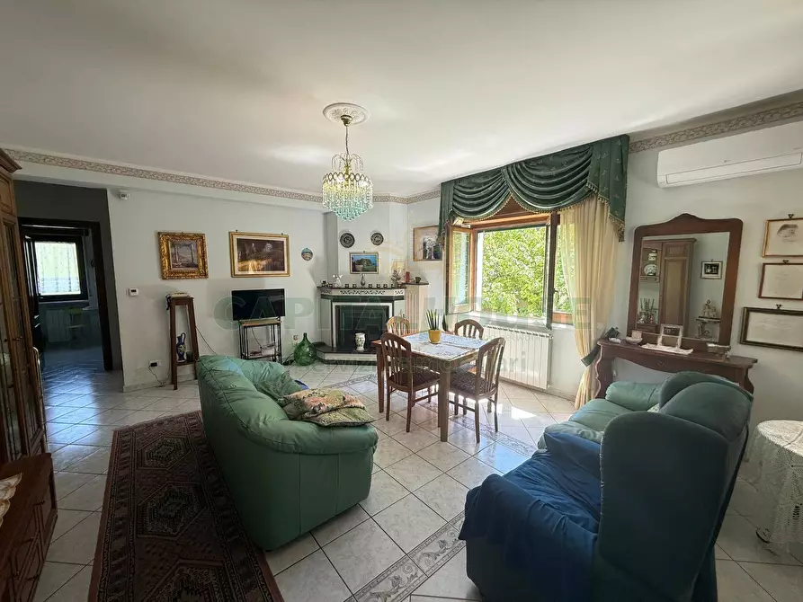 Immagine 1 di Villa in vendita  in Via Giovanni Falcone a Baronissi