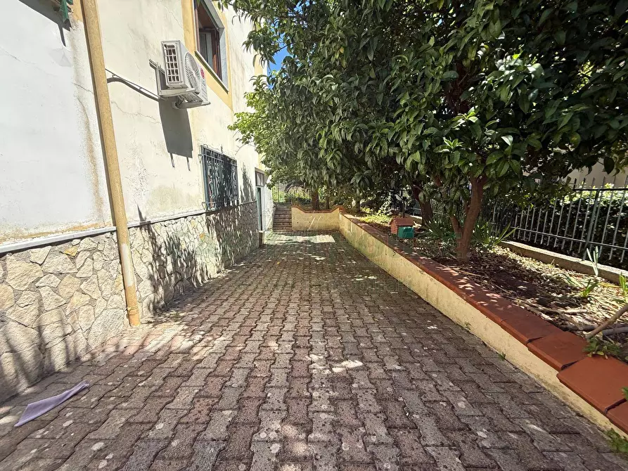 Immagine 20 di Villa in vendita  in Via Giovanni Falcone a Baronissi