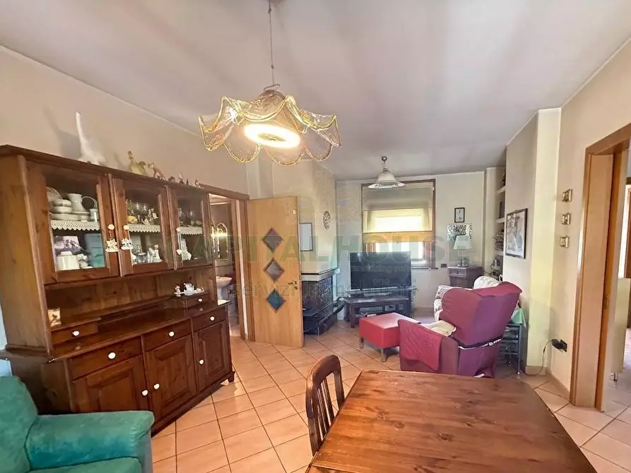 Immagine 5 di Villa in vendita  a Baronissi