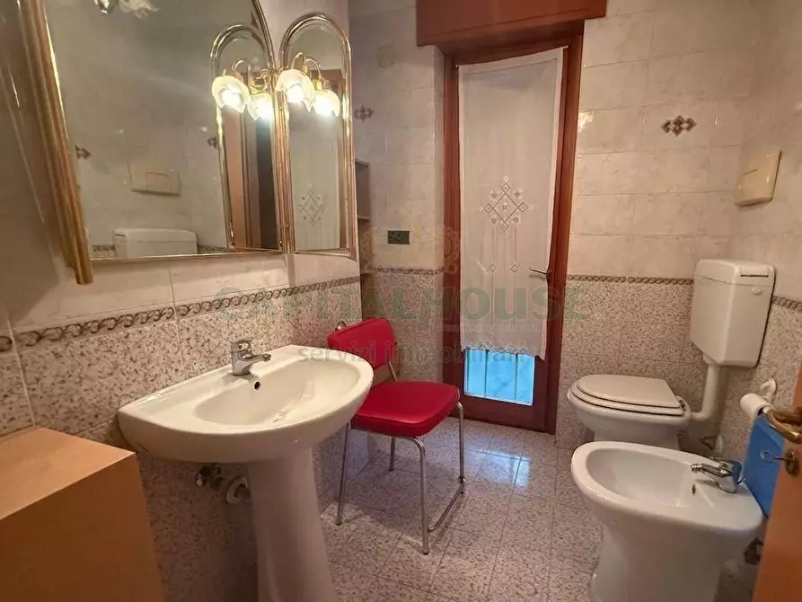 Immagine 7 di Villa in vendita  a Baronissi