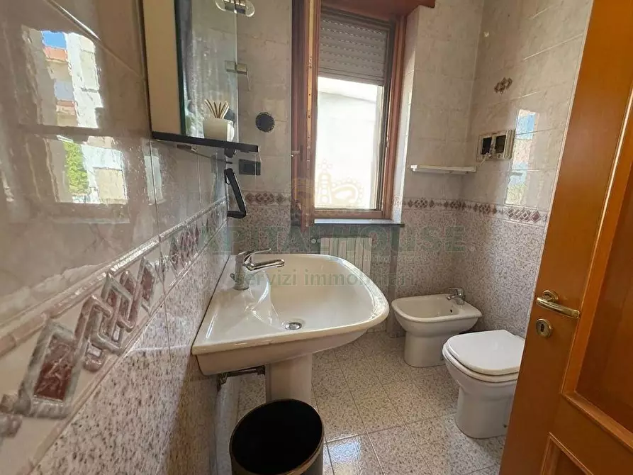 Immagine 15 di Villa in vendita  a Baronissi
