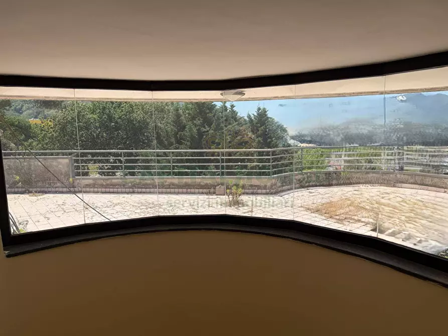 Immagine 19 di Villa in vendita  a Baronissi