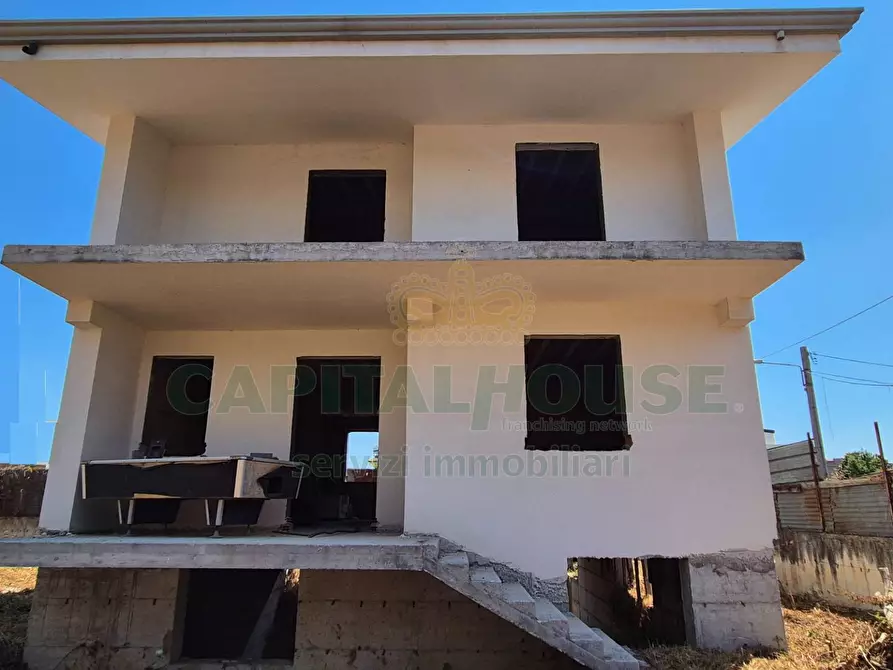 Immagine 1 di Villa in vendita  a Camigliano