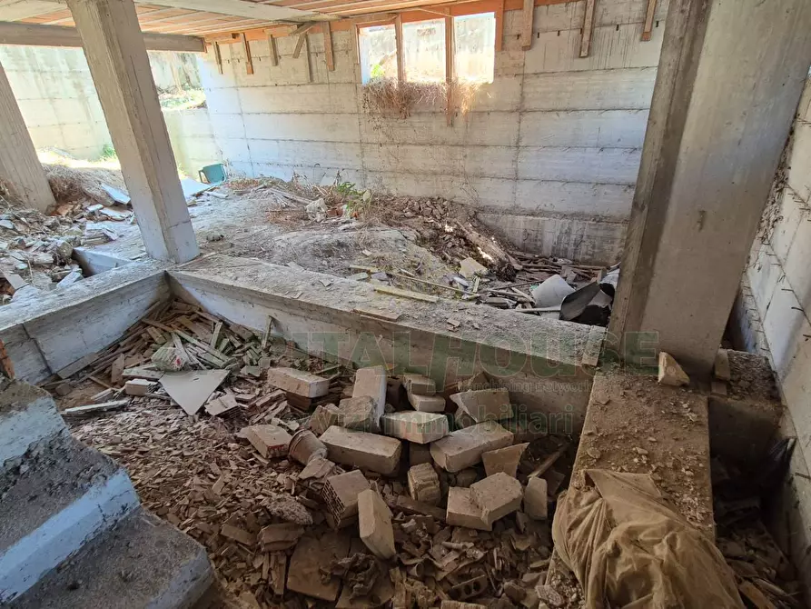 Immagine 24 di Villa in vendita  a Camigliano