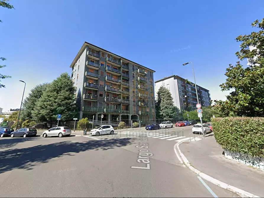 Immagine 4 di Appartamento in vendita  a Milano