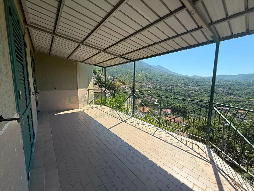 Immagine 18 di Villa in vendita  in Fisciano a Fisciano