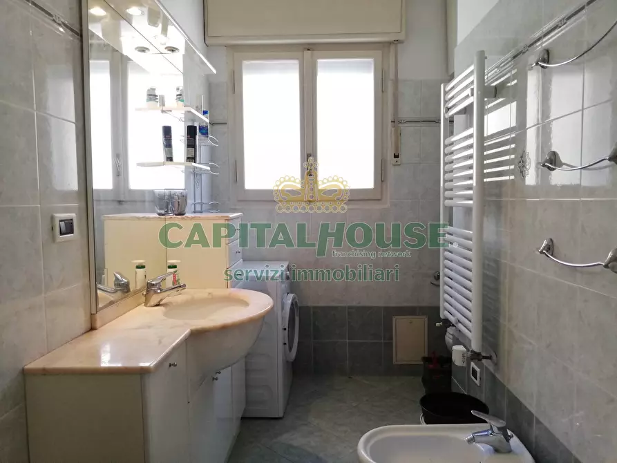 Immagine 10 di Casa semindipendente in affitto  in Via Leandro Alberti a Bologna