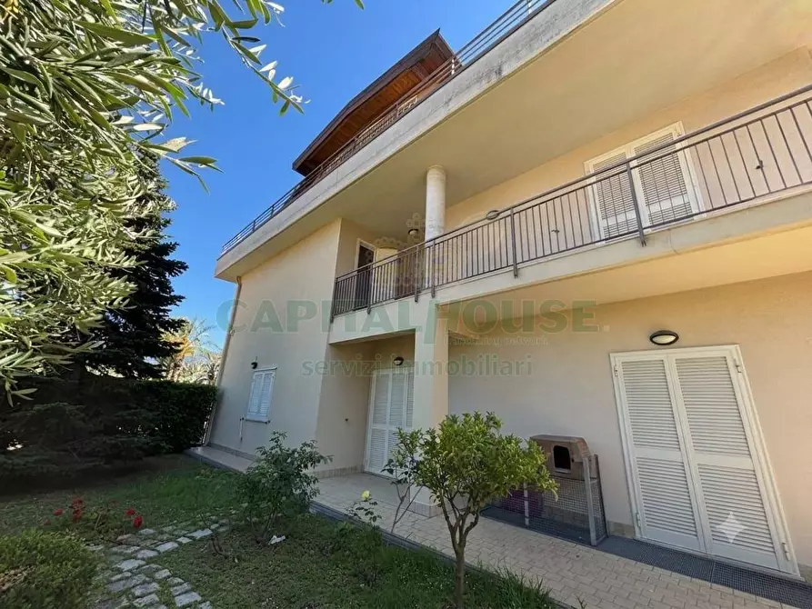 Immagine 2 di Villa in vendita  in Corso Caracciolo a Mercato San Severino