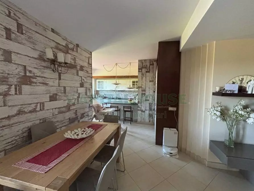 Immagine 6 di Villa in vendita  in Corso Caracciolo a Mercato San Severino