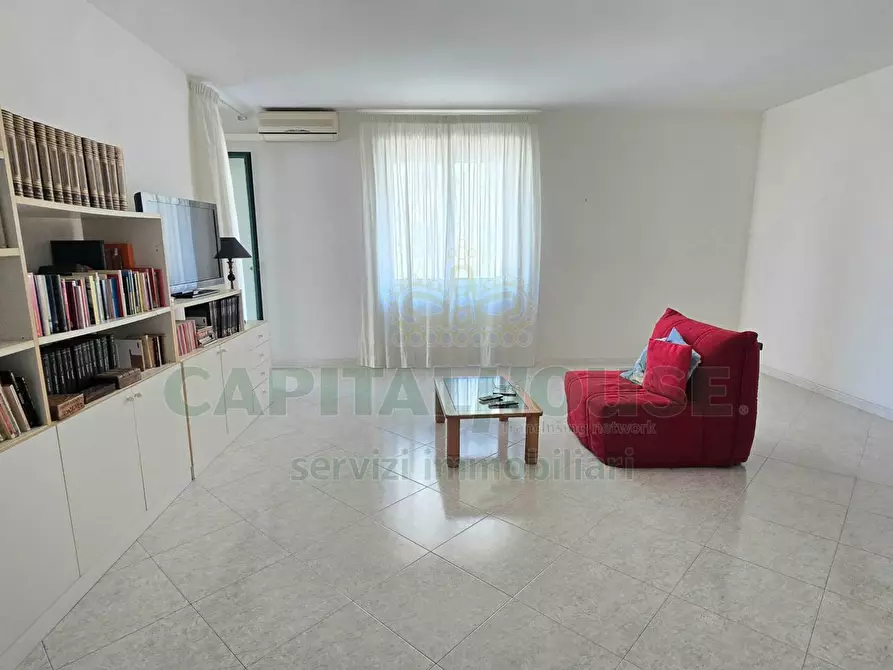 Immagine 4 di Appartamento in vendita  in Via Federico Fellini a Capodrise