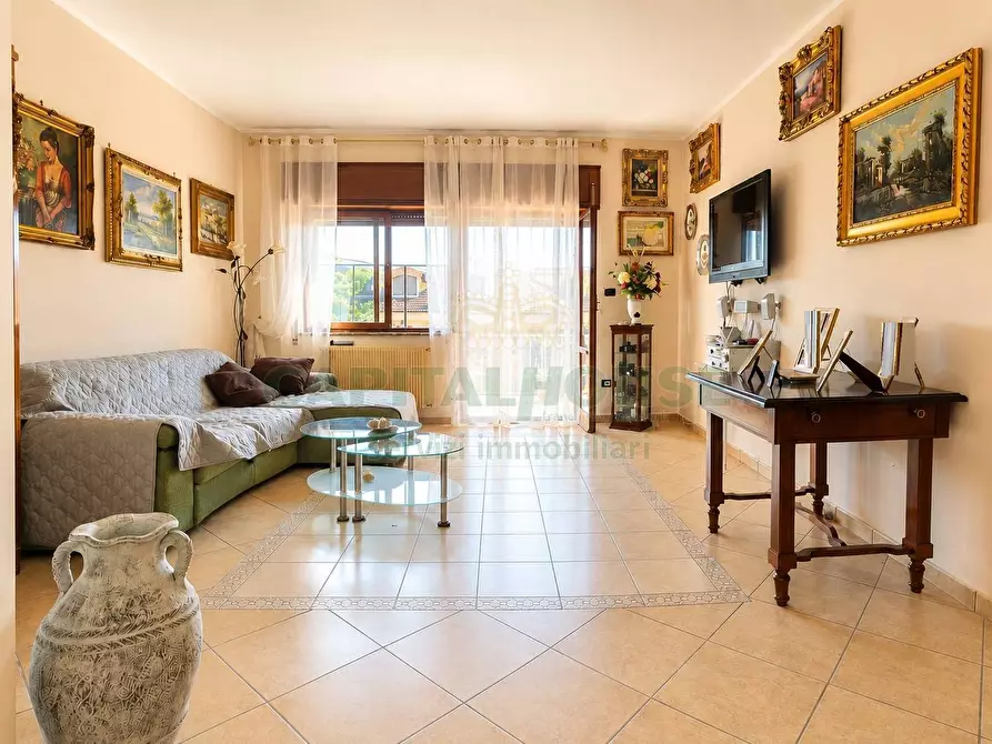 Immagine 3 di Appartamento in vendita  in VIA S. MARIA C.V. a Capua