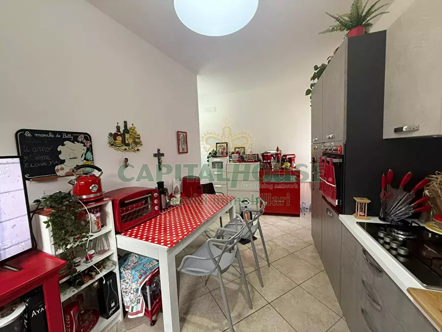 Immagine 2 di Appartamento in vendita  in Via Santa Lucia a Baronissi