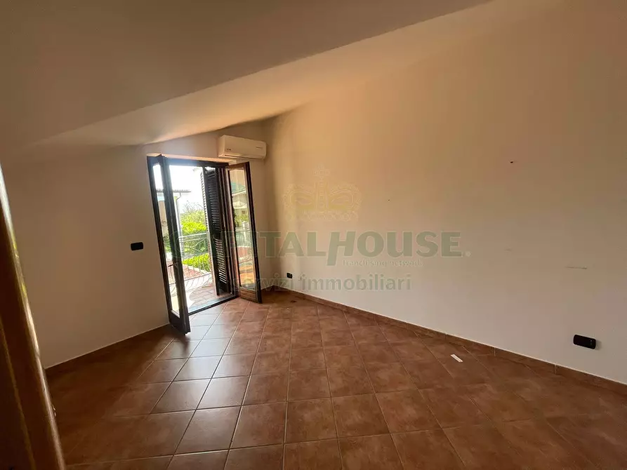 Immagine 35 di Villa in affitto  in avella a Avella