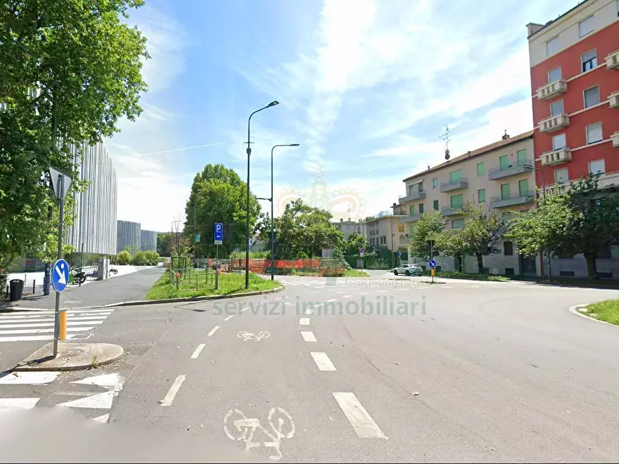 Immagine 11 di Appartamento in vendita  in Via Carlo Vittadini a Milano