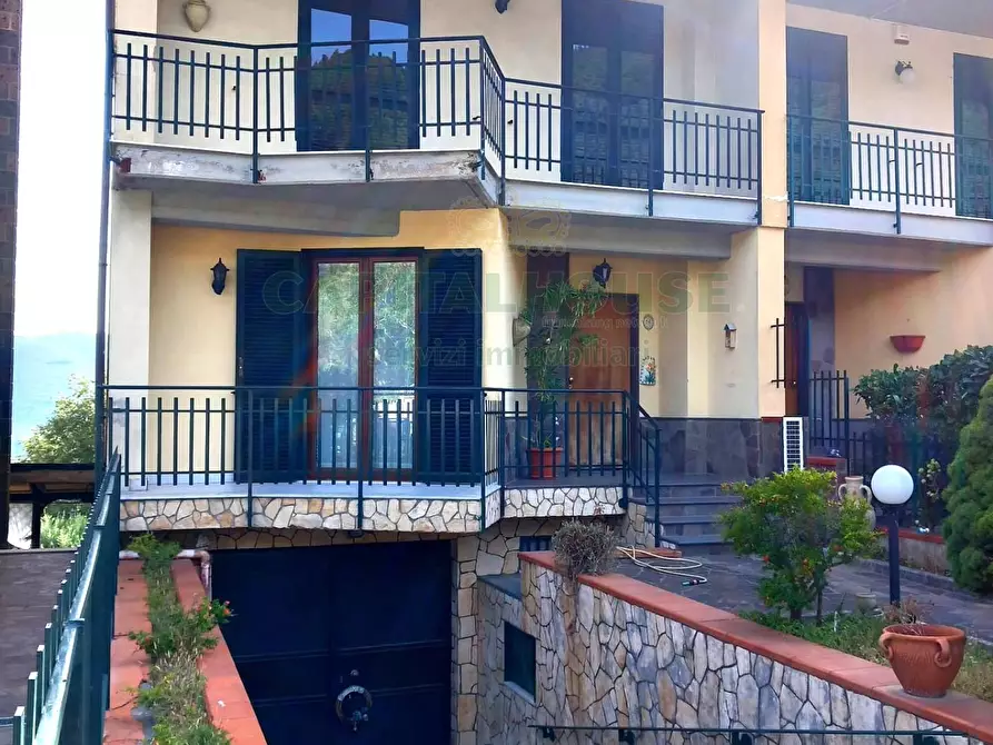 Immagine 4 di Villa in vendita  in sirignano a Sirignano