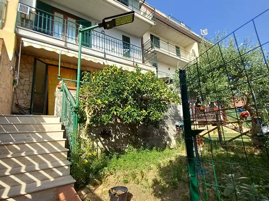 Immagine 3 di Villa in vendita  in sirignano a Sirignano
