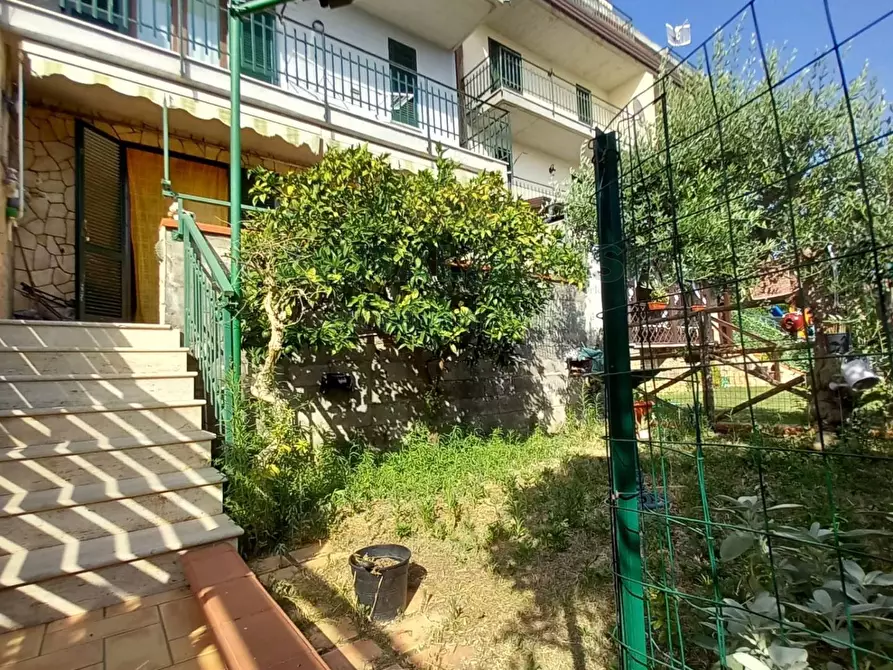 Immagine 2 di Villa in vendita  in sirignano a Sirignano