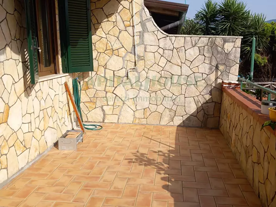 Immagine 6 di Villa in vendita  in sirignano a Sirignano