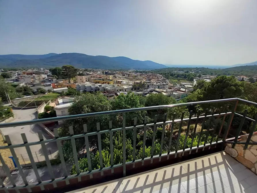 Immagine 25 di Villa in vendita  in sirignano a Sirignano