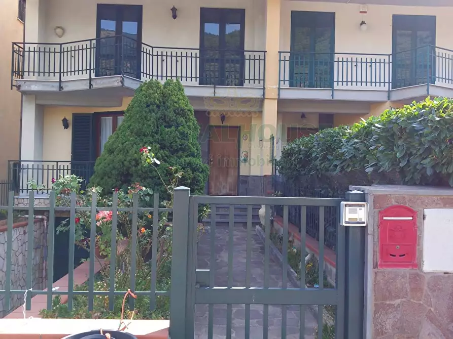 Immagine 51 di Villa in vendita  in sirignano a Sirignano