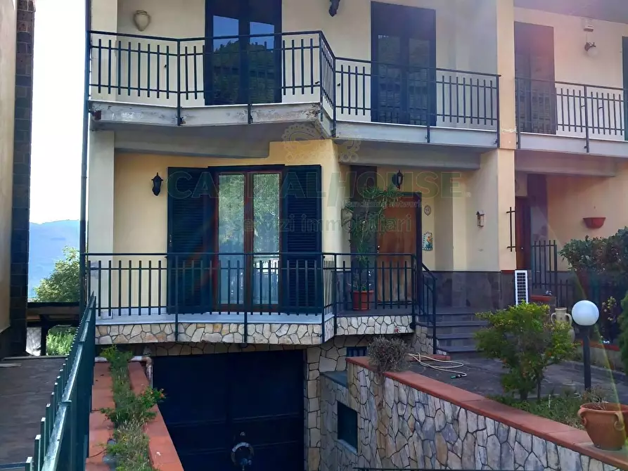 Immagine 52 di Villa in vendita  in sirignano a Sirignano