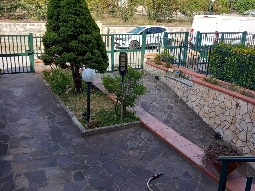 Immagine 53 di Villa in vendita  in sirignano a Sirignano
