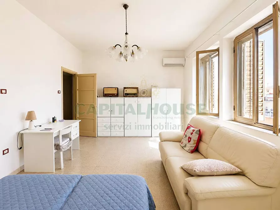 Immagine 2 di Appartamento in vendita  in VIA LARGO AMICO a Capua
