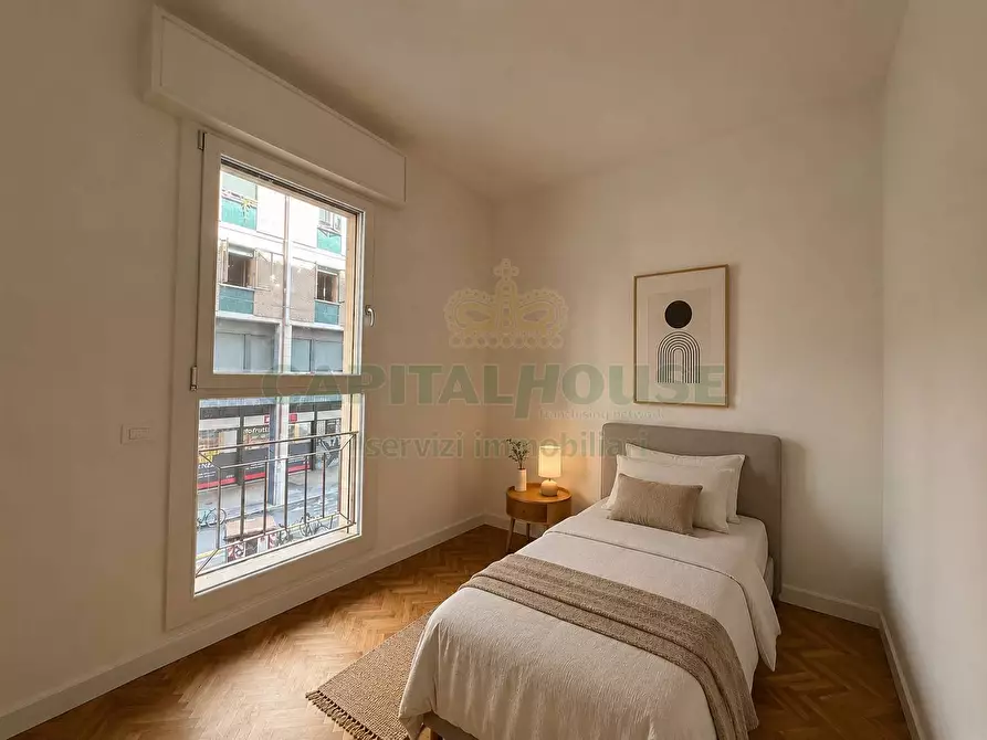 Immagine 15 di Appartamento in vendita  in Via Del Borgo Di San Pietro a Bologna