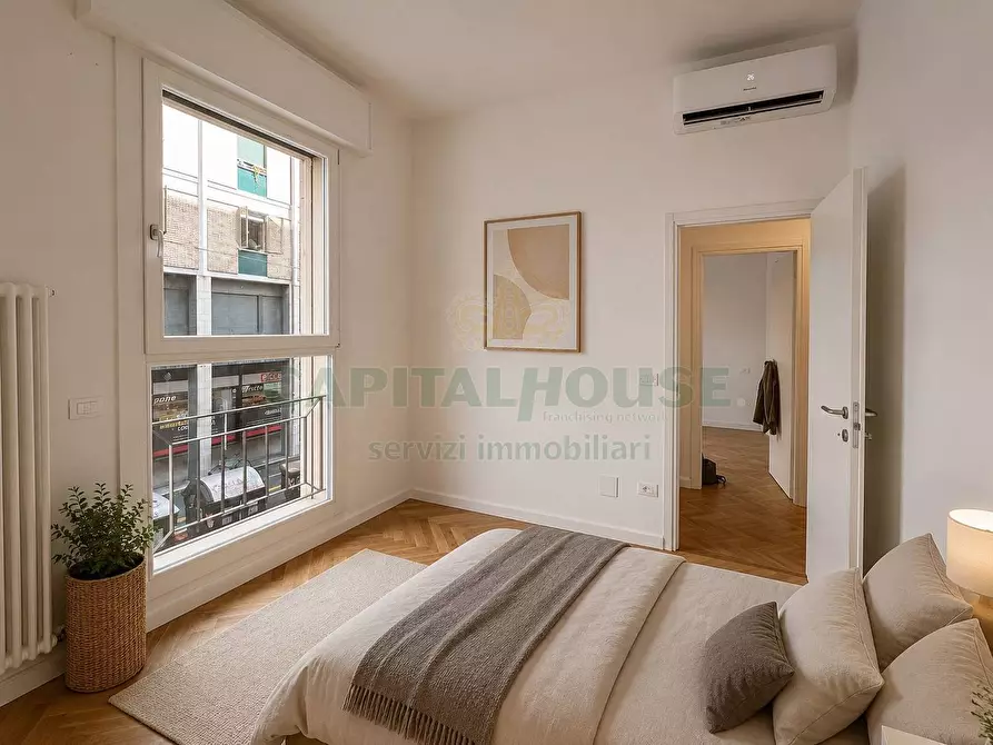 Immagine 12 di Appartamento in vendita  in Via Del Borgo Di San Pietro a Bologna