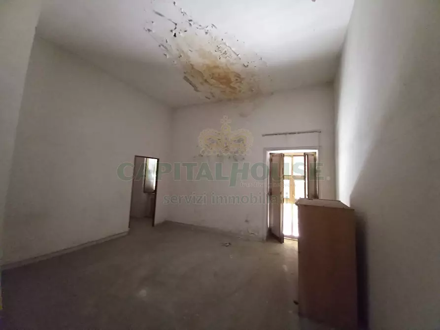 Immagine 23 di Palazzo in vendita  in sirignano a Sirignano