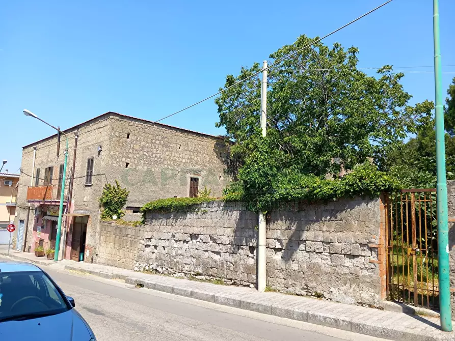 Immagine 26 di Palazzo in vendita  in sirignano a Sirignano