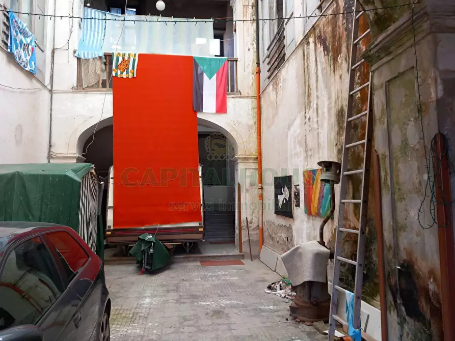 Immagine 30 di Palazzo in vendita  in sirignano a Sirignano