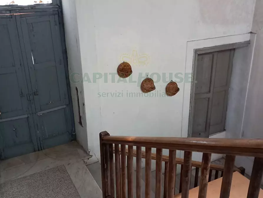 Immagine 33 di Palazzo in vendita  in sirignano a Sirignano