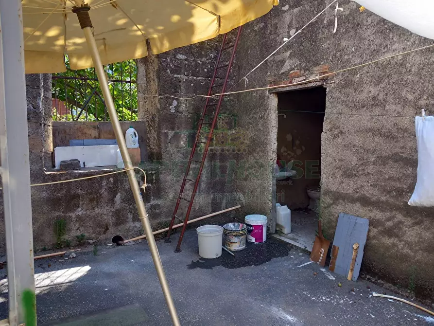 Immagine 34 di Palazzo in vendita  in sirignano a Sirignano
