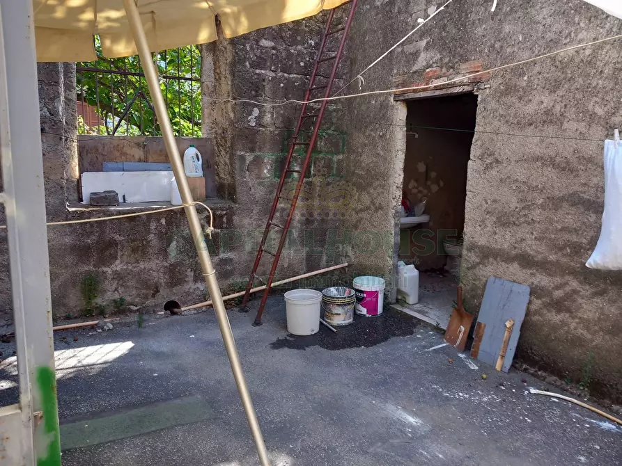 Immagine 35 di Palazzo in vendita  in sirignano a Sirignano