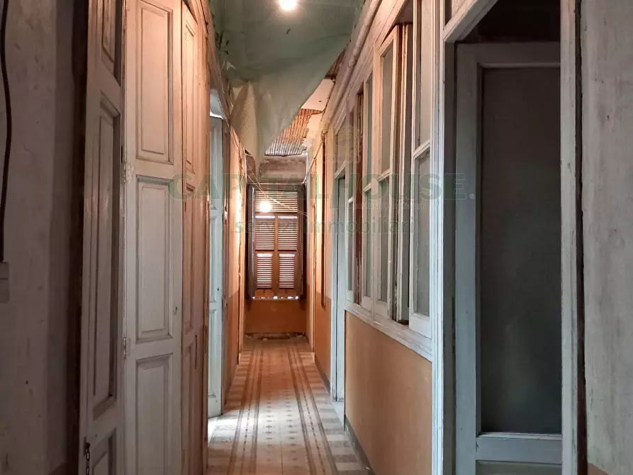 Immagine 13 di Palazzo in vendita  in sirignano a Sirignano
