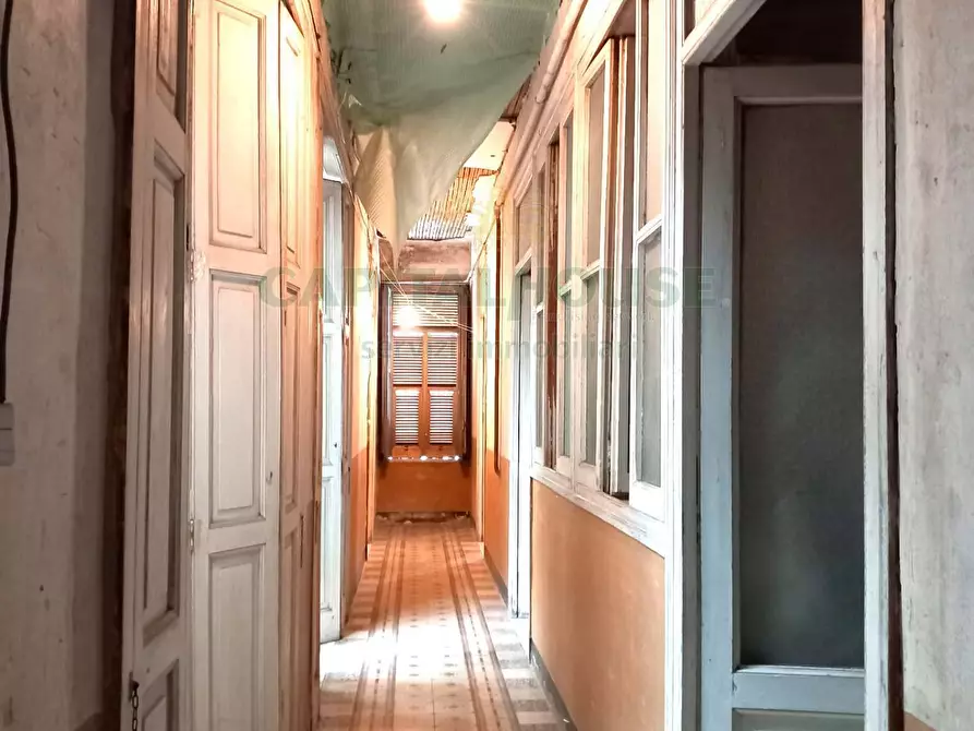 Immagine 40 di Palazzo in vendita  in sirignano a Sirignano