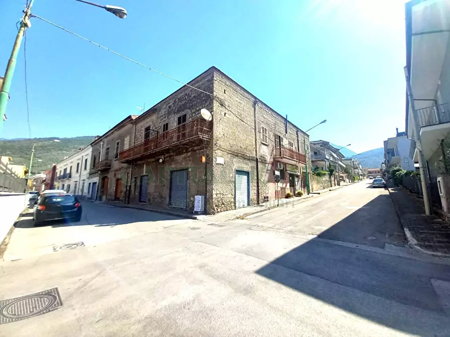 Immagine 42 di Palazzo in vendita  in sirignano a Sirignano