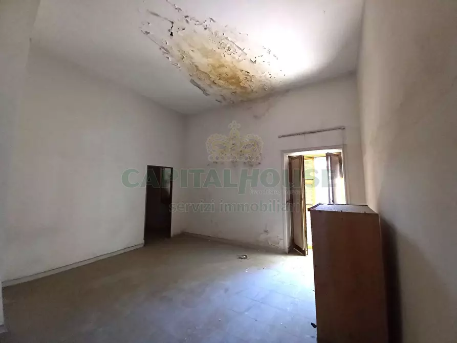 Immagine 45 di Palazzo in vendita  in sirignano a Sirignano