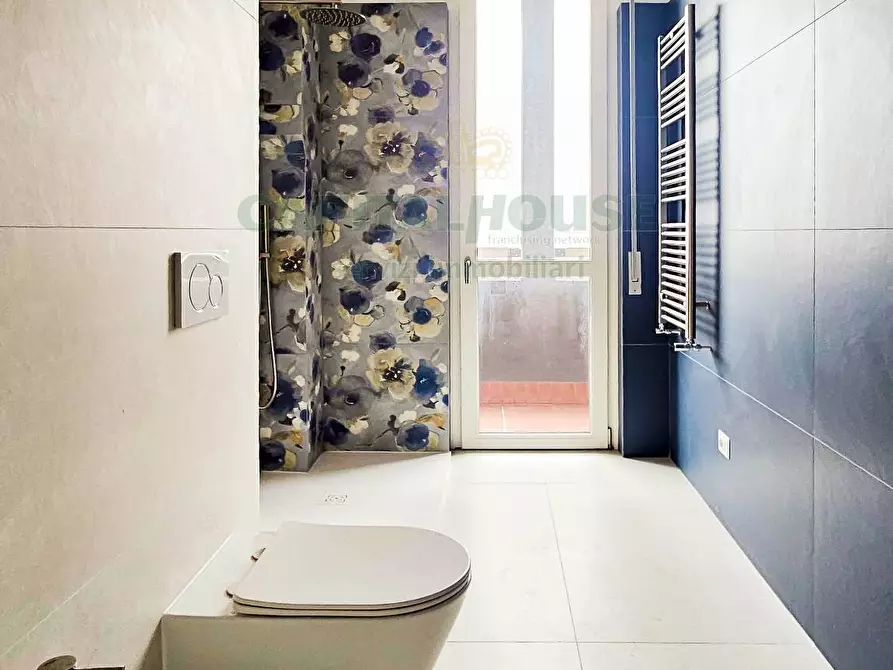 Immagine 9 di Appartamento in vendita  in Via Fiume a Milano