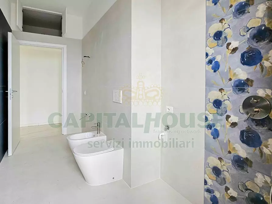 Immagine 10 di Appartamento in vendita  in Via Fiume a Milano