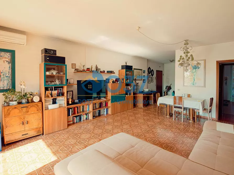 Immagine 1 di Appartamento in vendita  in correggio a Correggio