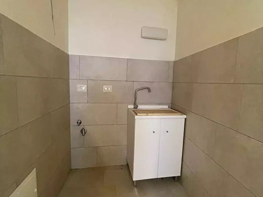 Immagine 20 di Appartamento in vendita  in via frattini a Mantova